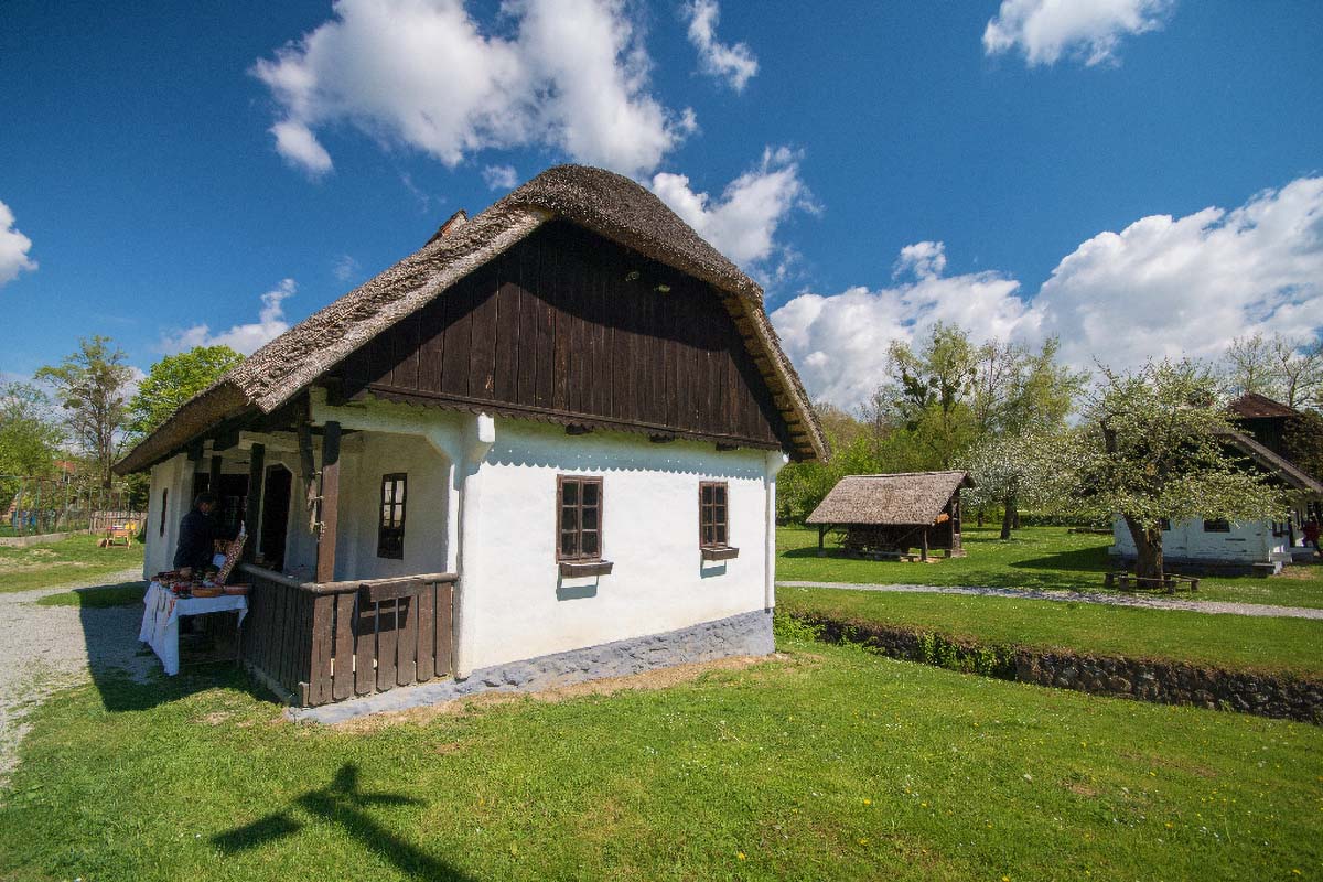 KUMROVEC067 17 04 17