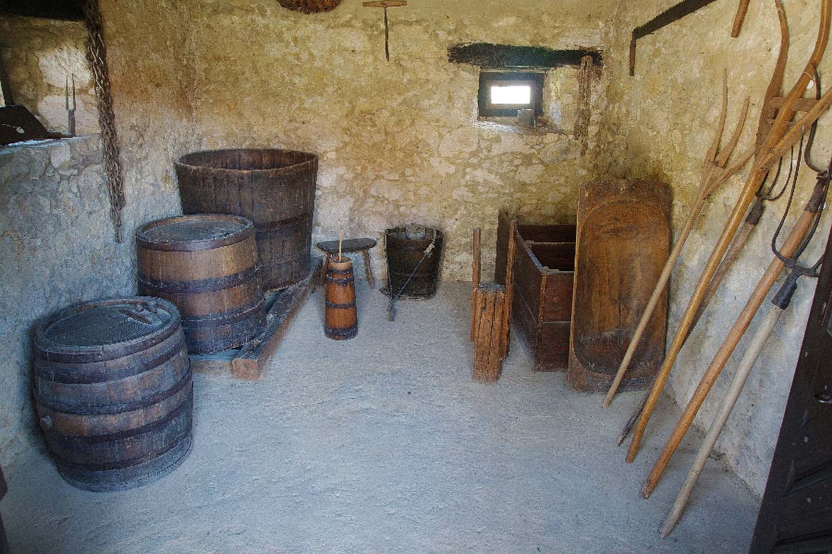 KUMROVEC97 20 04 08