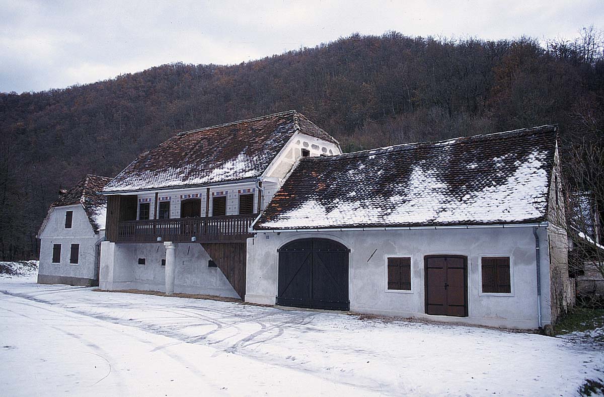 KURIJA U MEDVEN DRAGI K28B25