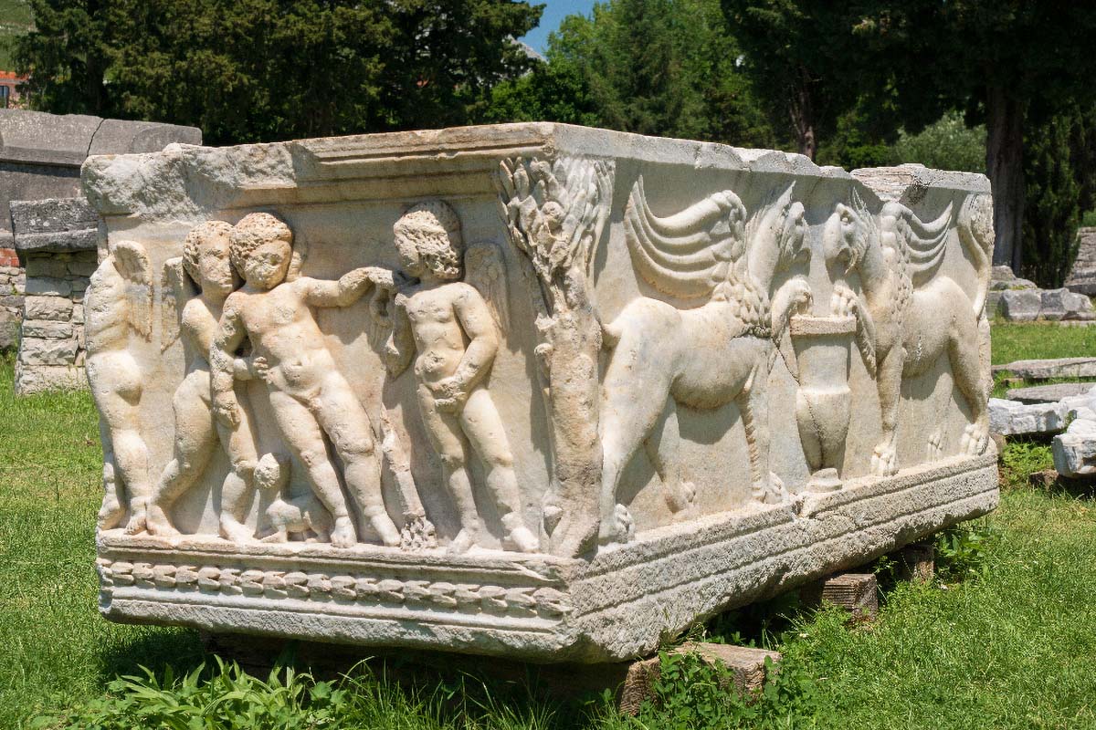SALONA040 25 05 16
