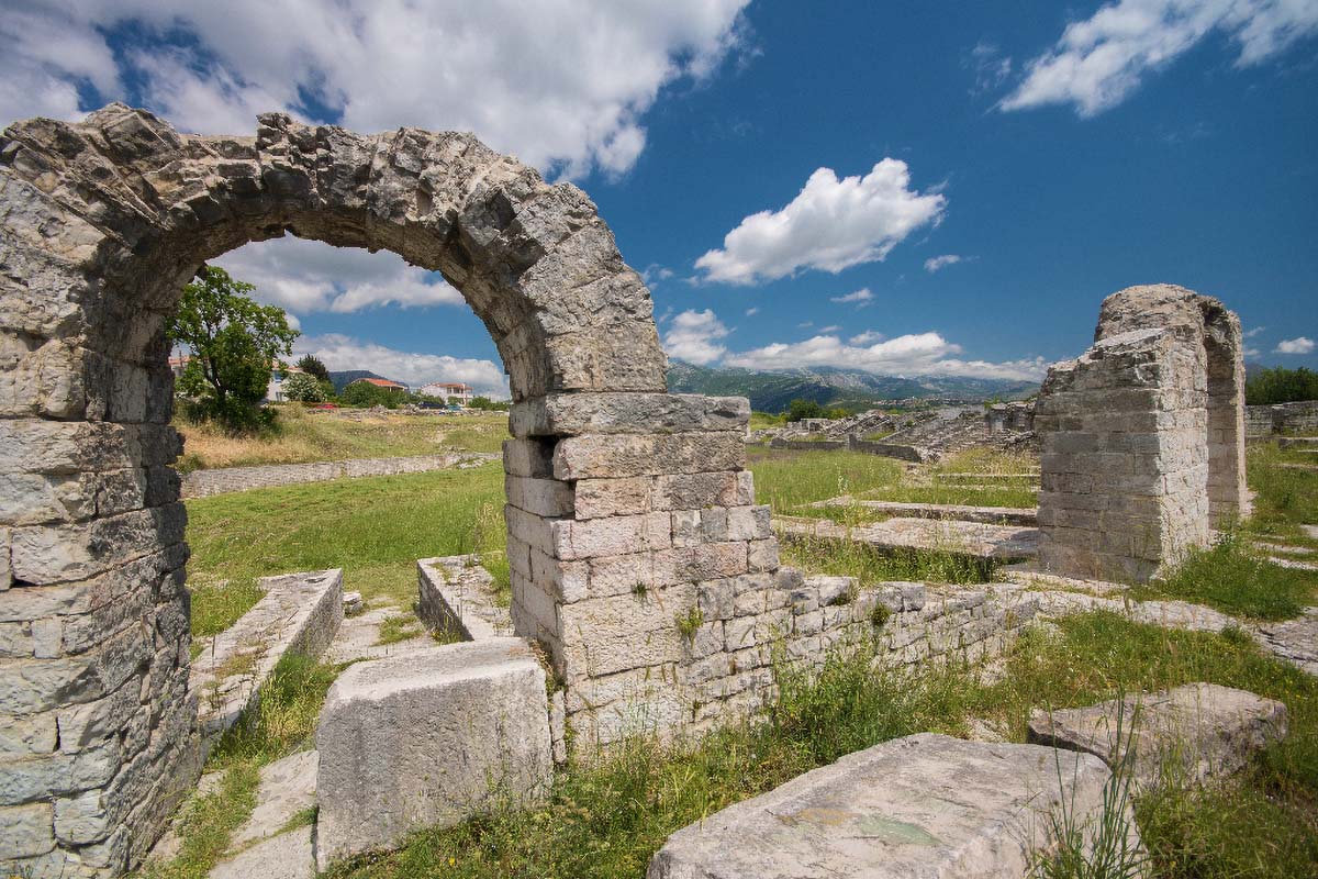 SALONA104 25 05 16