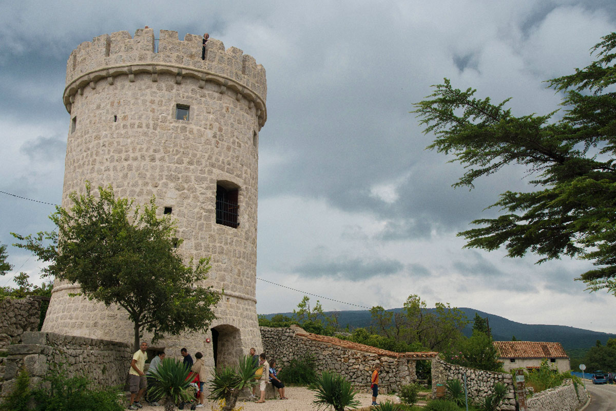 CRES041 23 08 14