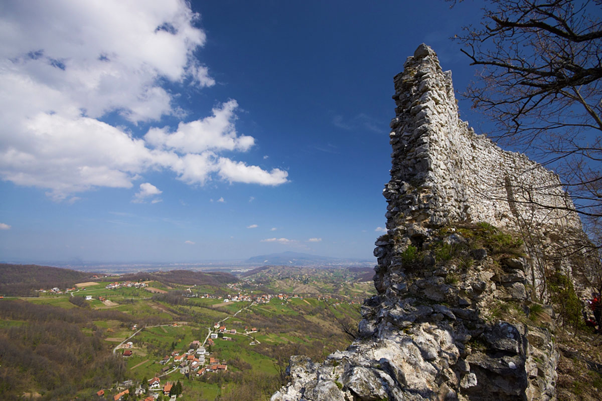 OKIC28 03 04 10