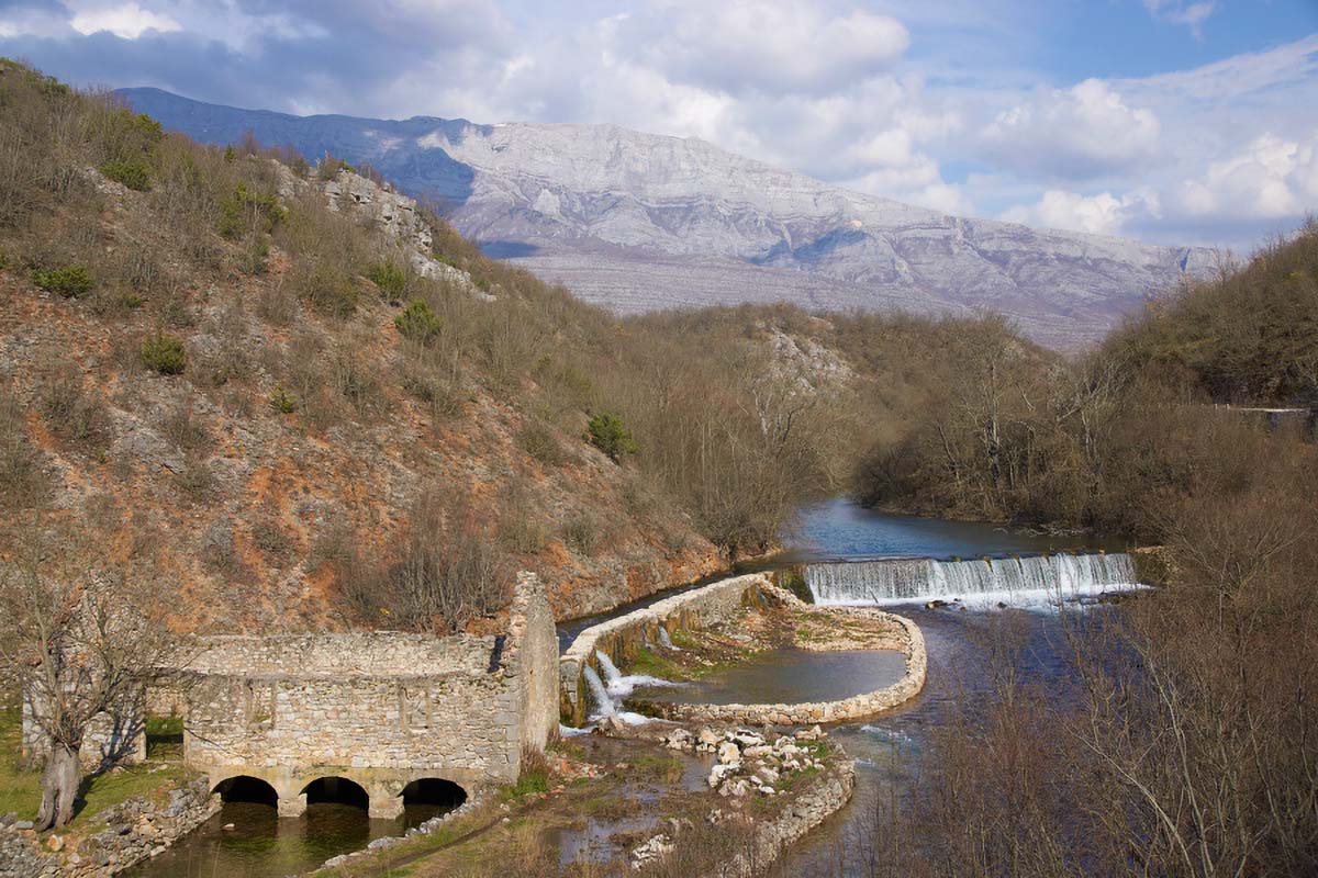 KRCIC140 26 03 11