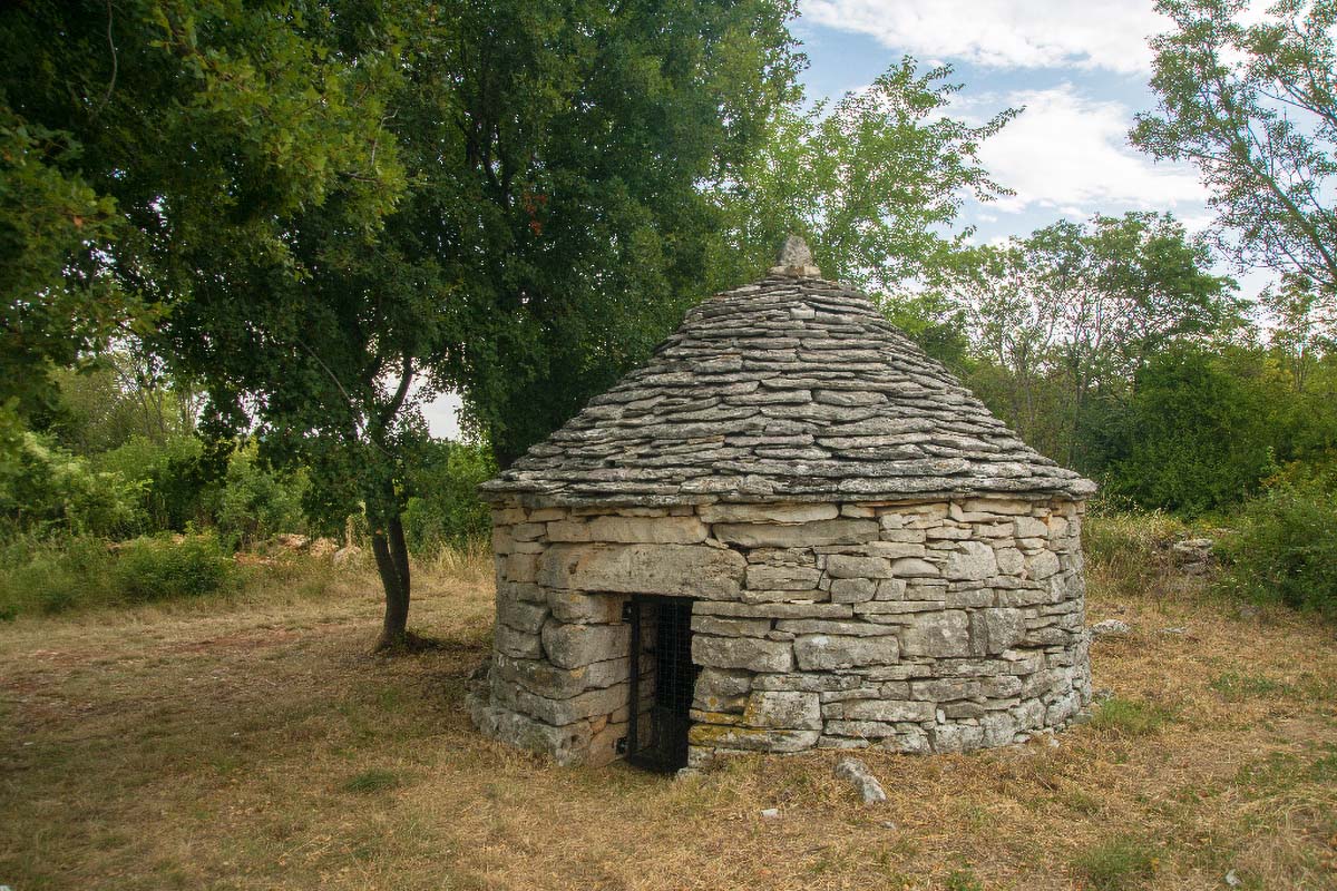 KAZUN18 24 07 17