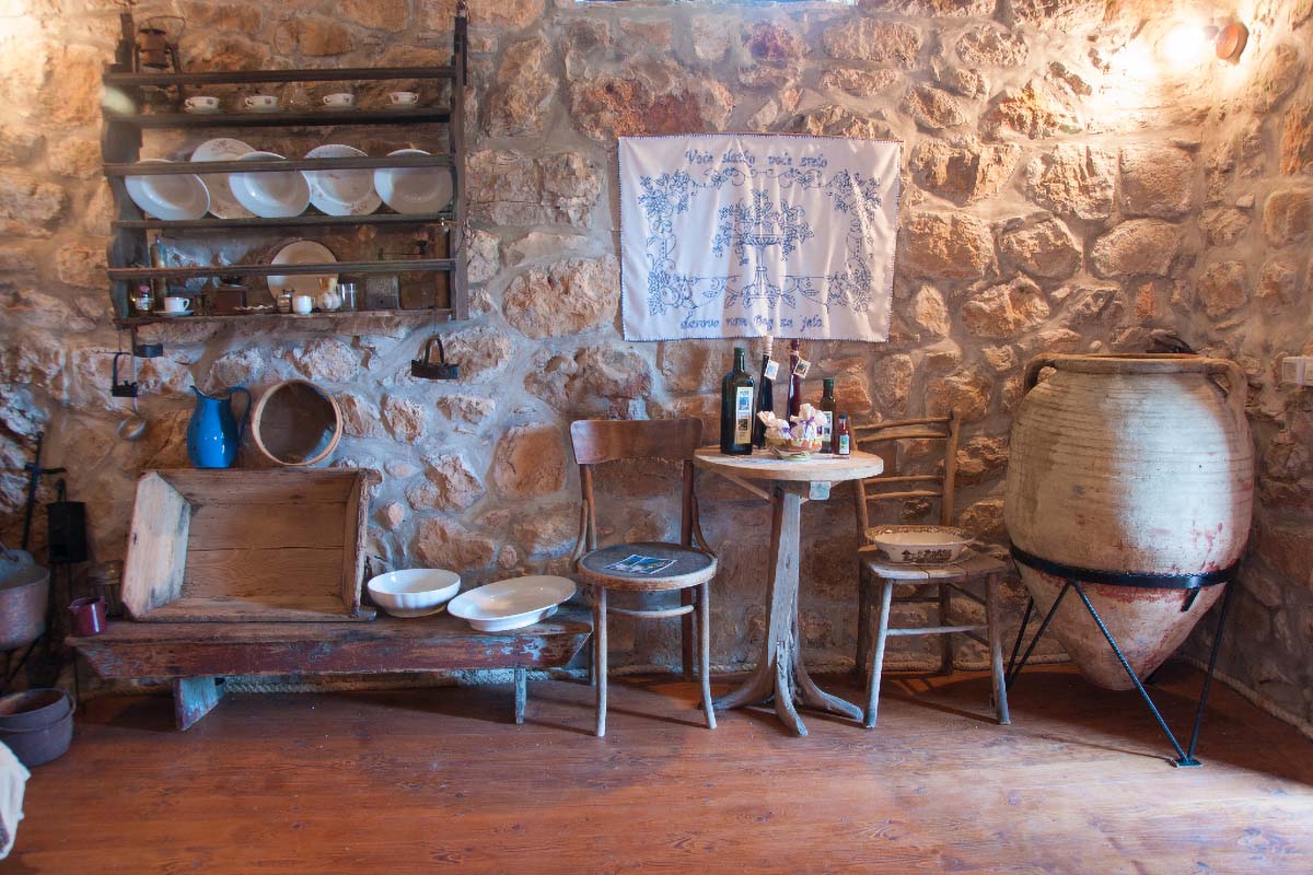 MLJET1790 17 08 13