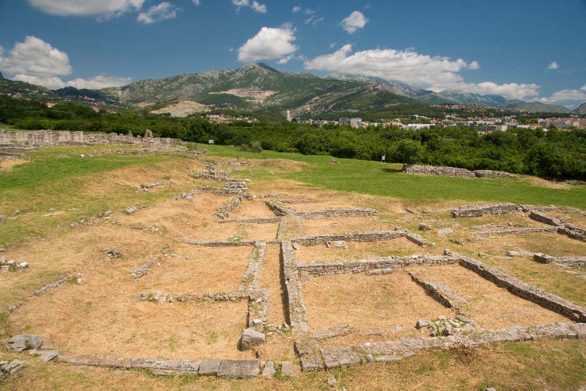 SALONA078 25 05 16