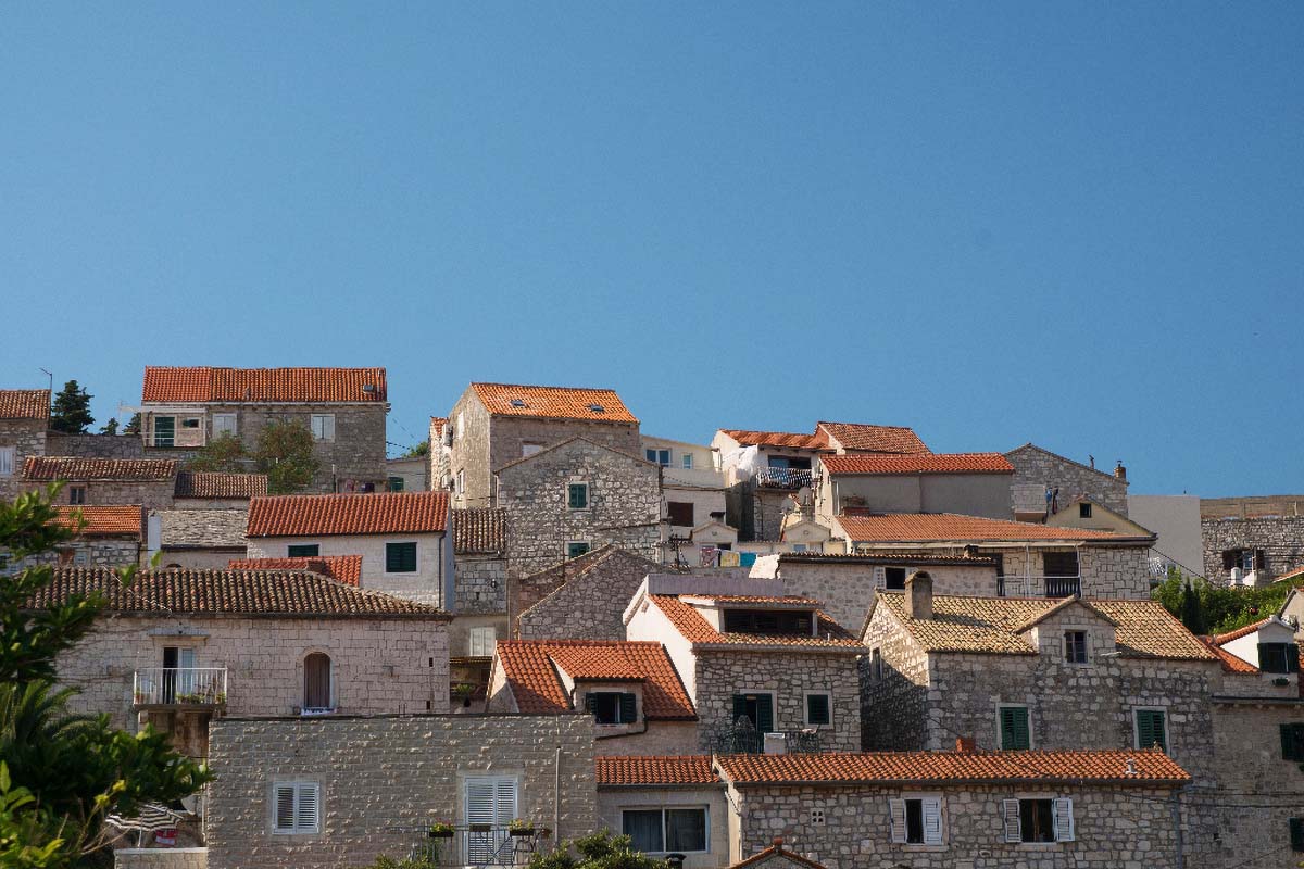 HVAR0014 06 08 15
