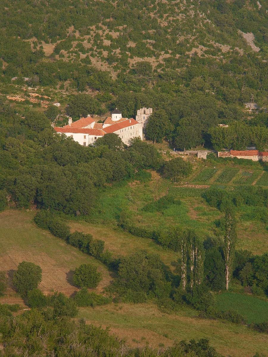 MANASTIR KRUPA4 23 06 06