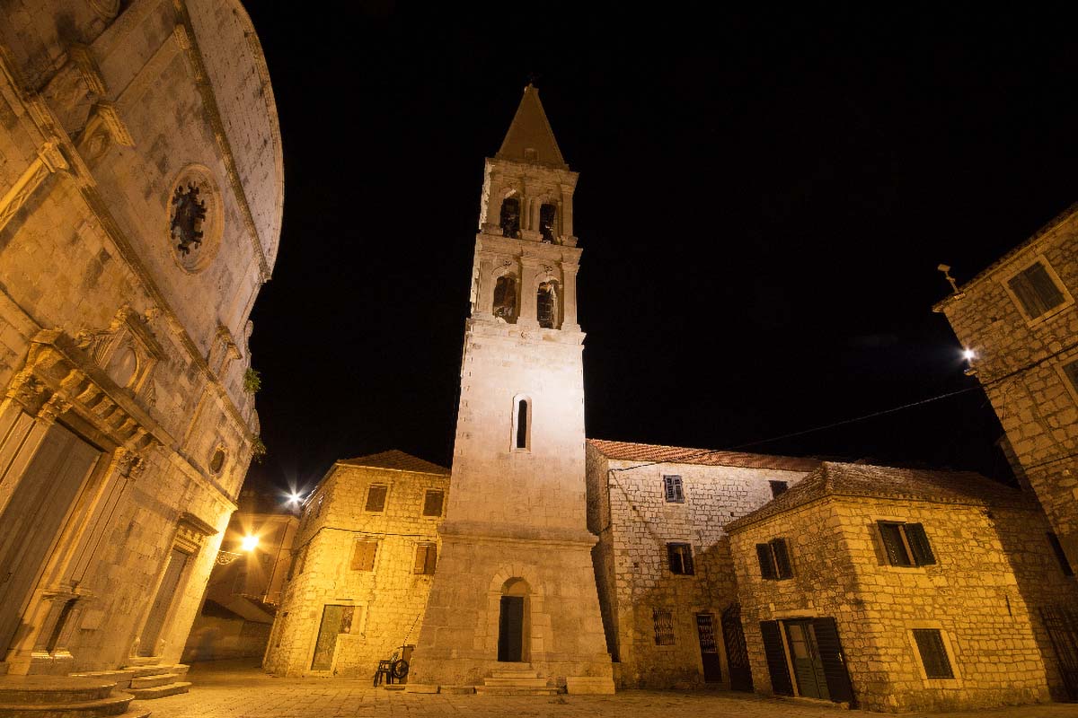 STARI GRAD032 07 08 15