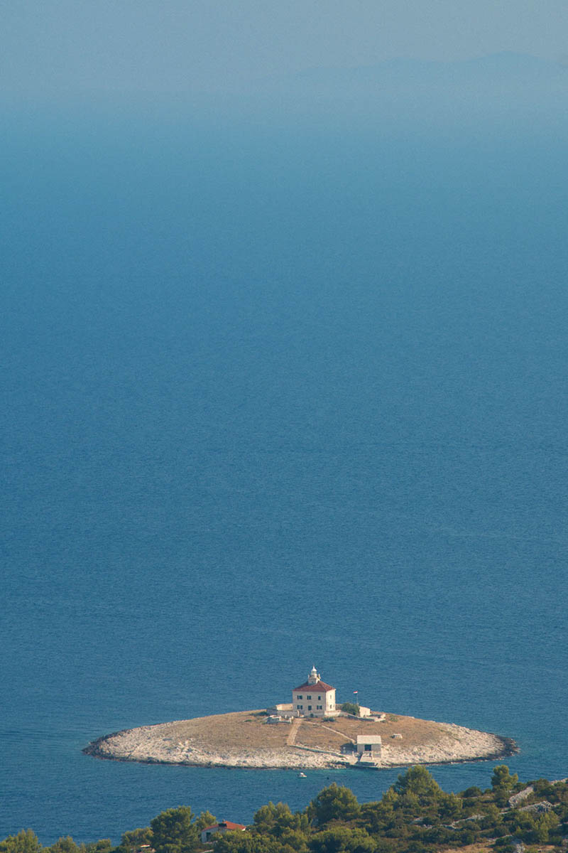 HVAR326 12 08 15