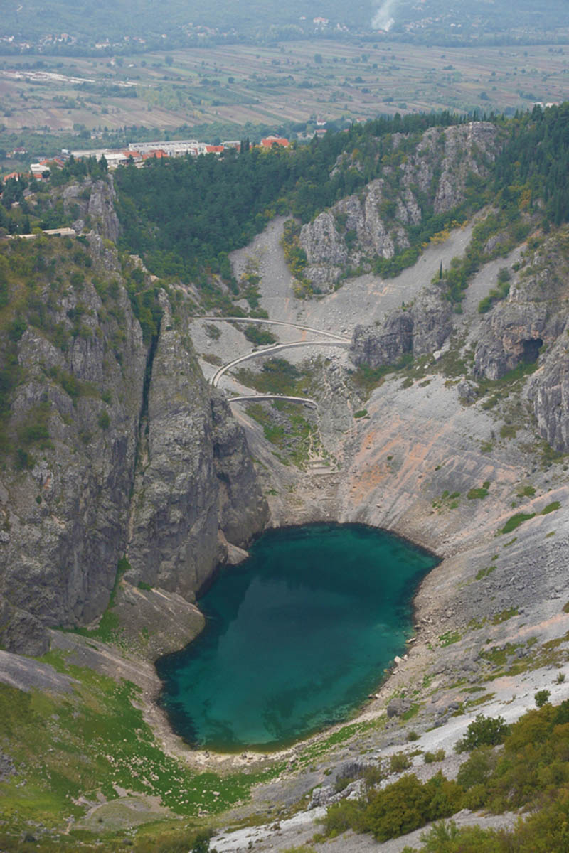 MODRO JEZERO47 10 10 09